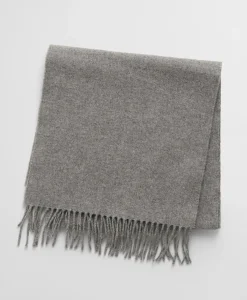 Gant Shield Wool  knitt scarf