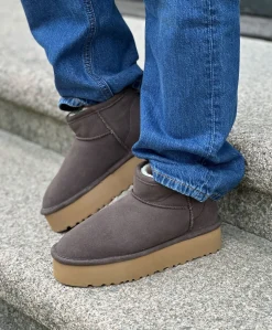 Low Boot