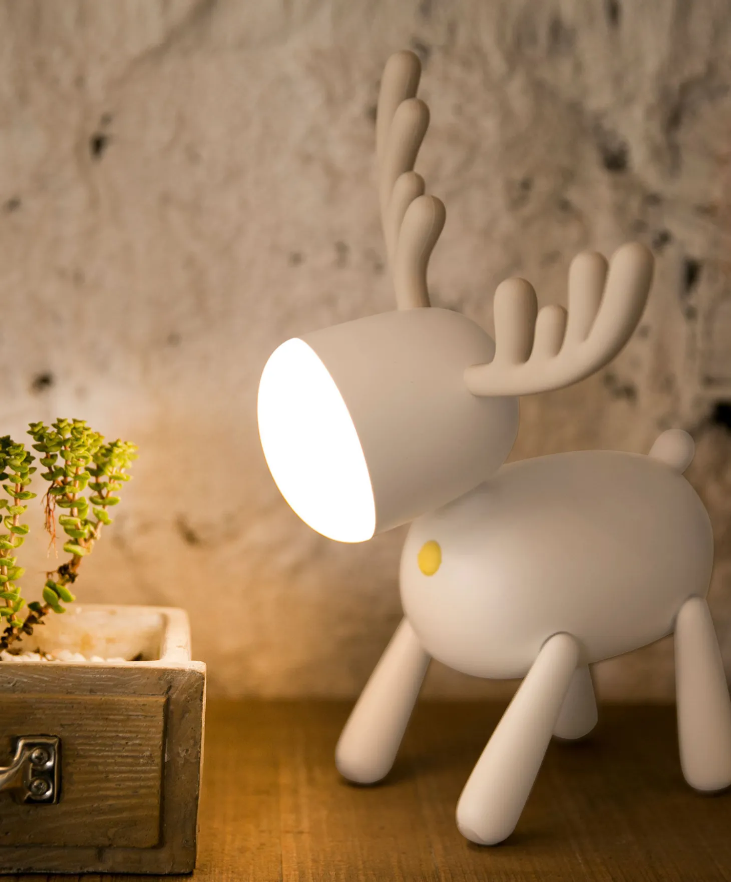 Mary`s Led Deer Lamp