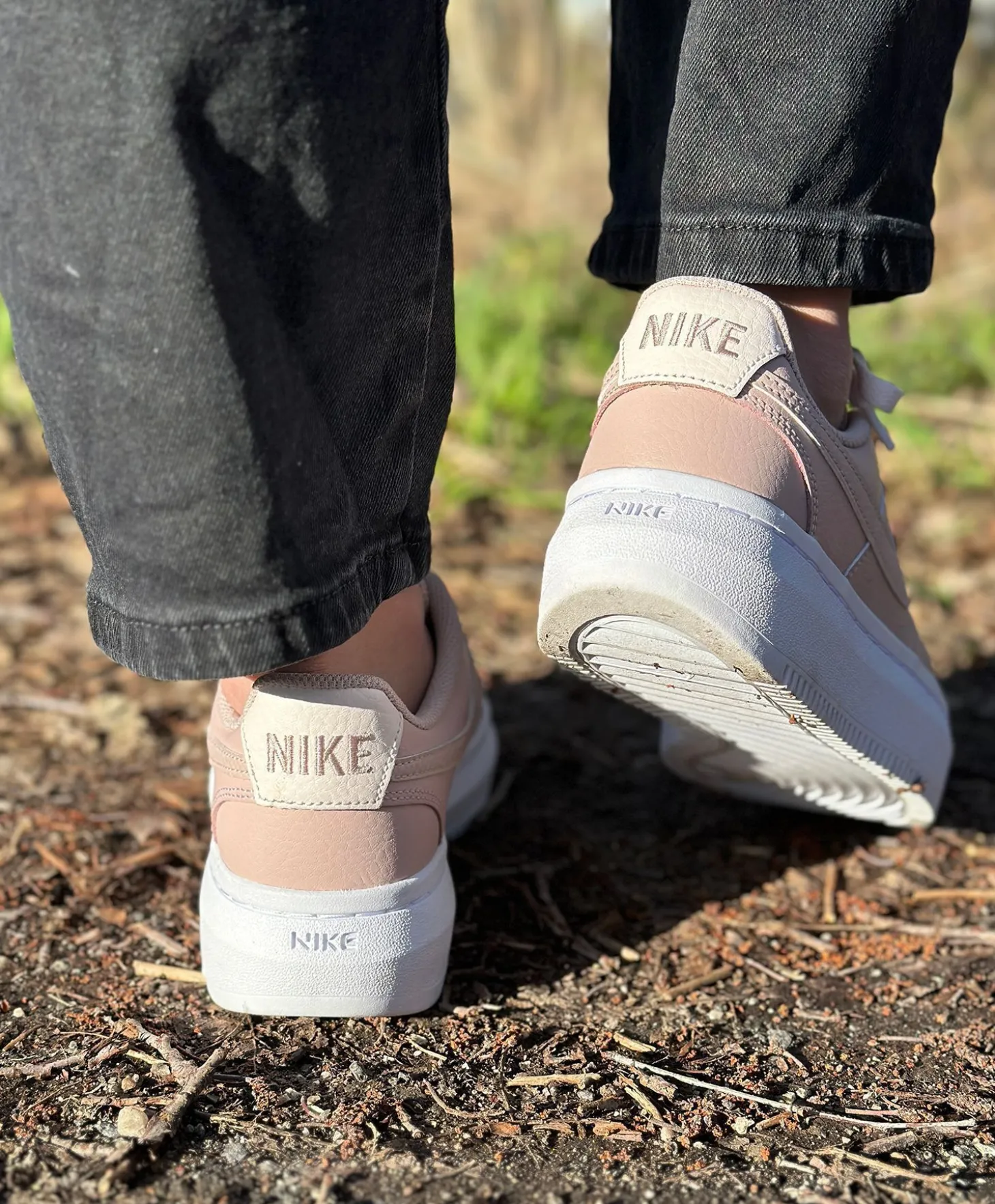 Nike Wmns Court Vision Alta Damesko