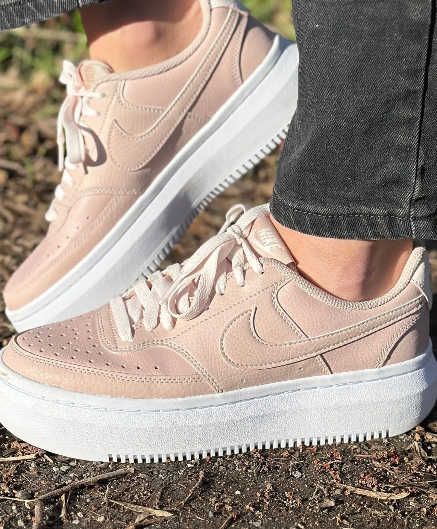 Nike Wmns Court Vision Alta Damesko