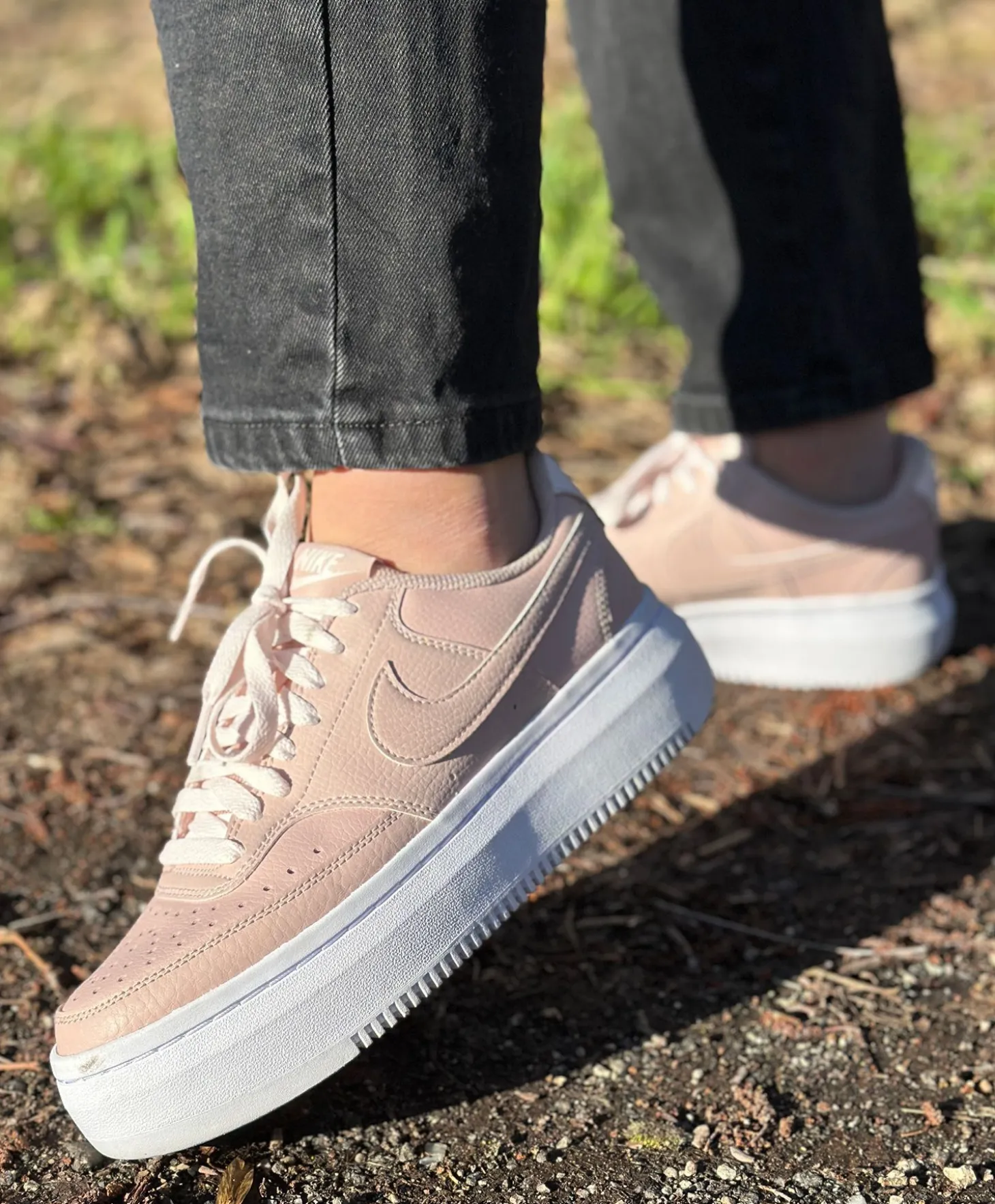 Nike Wmns Court Vision Alta Damesko