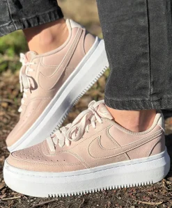 Nike Wmns Court Vision Alta Damesko
