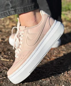 Nike Wmns Court Vision Alta Damesko