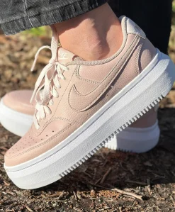 Nike Wmns Court Vision Alta Damesko