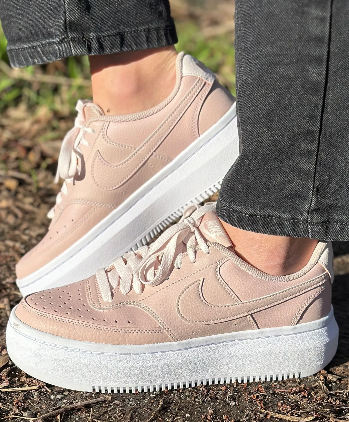 Nike Wmns Court Vision Alta Damesko