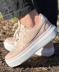 Nike Wmns Court Vision Alta Damesko