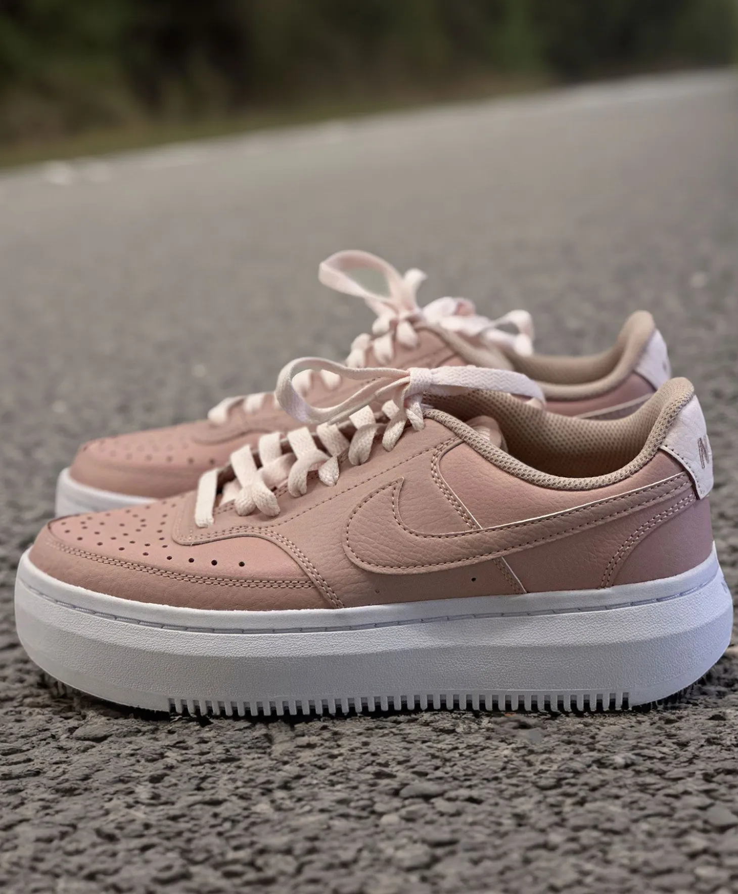 Nike Wmns Court Vision Alta Damesko