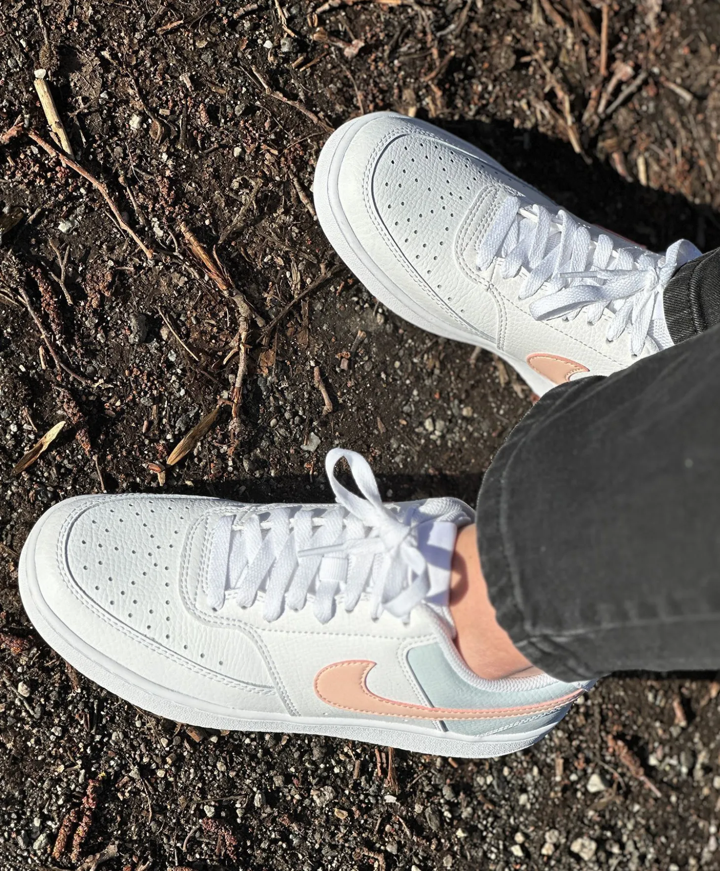 Nike Wmns Court Vision Low Damesko