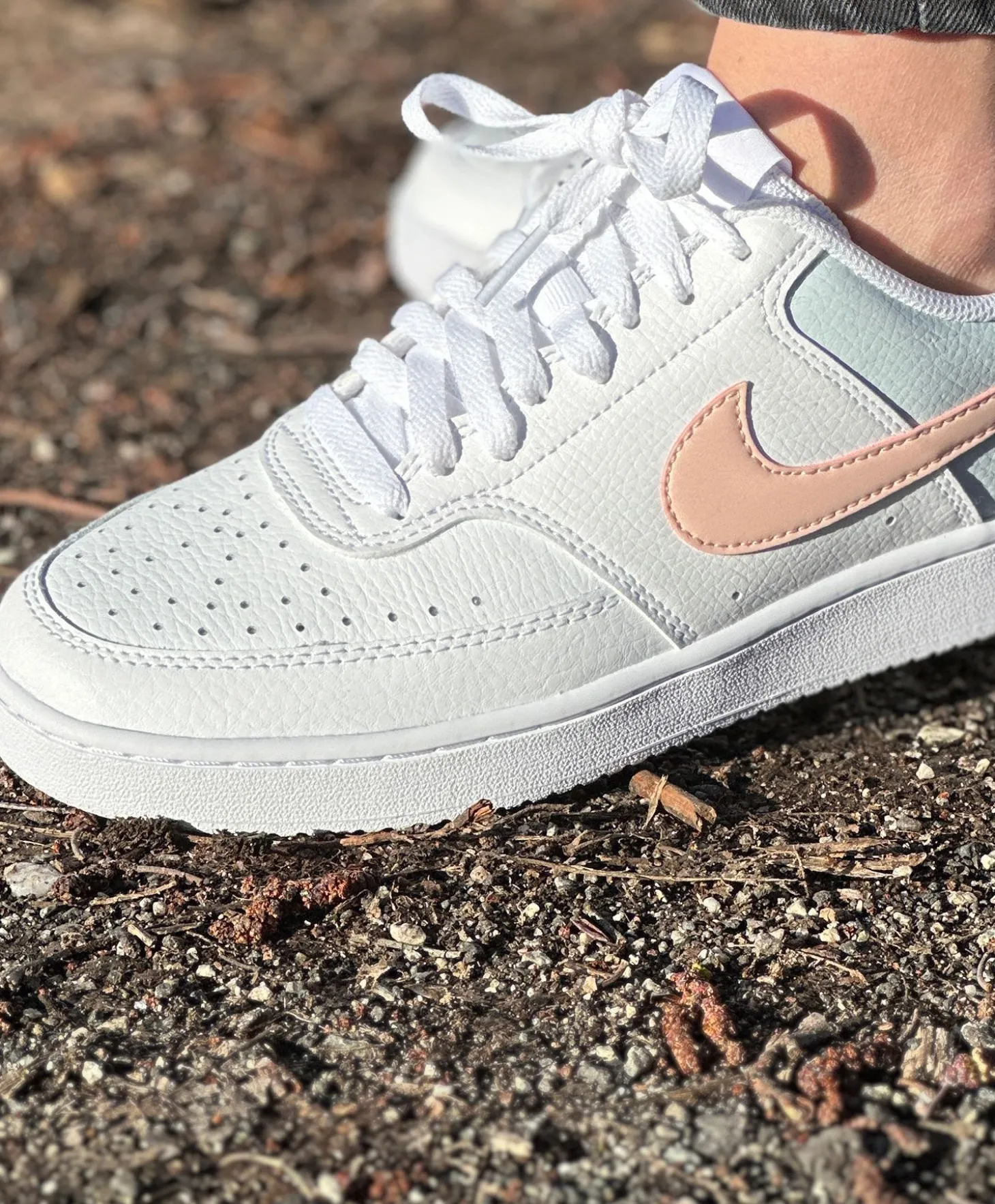 Nike Wmns Court Vision Low Damesko