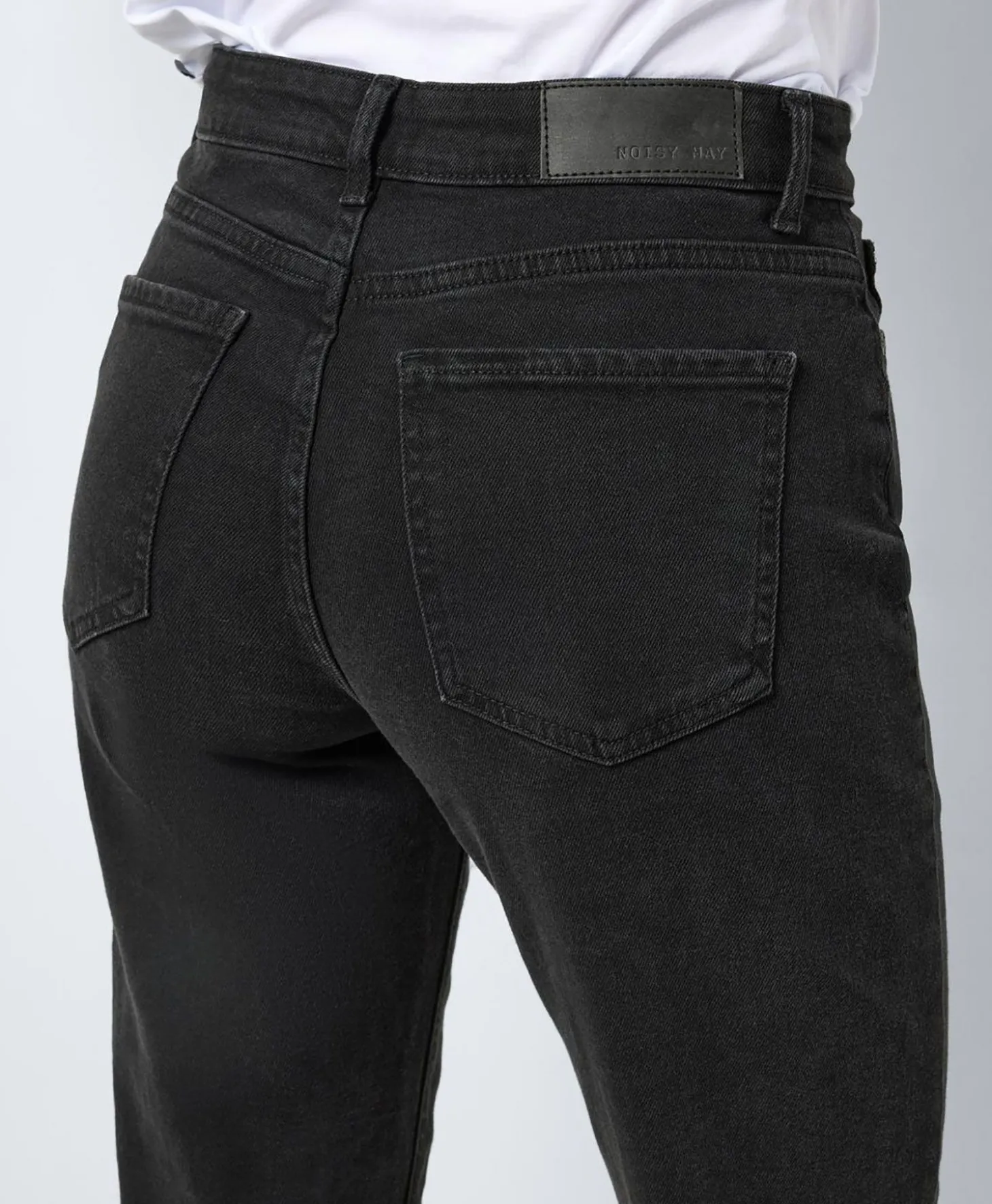 NMMoni HW Straight Jeans